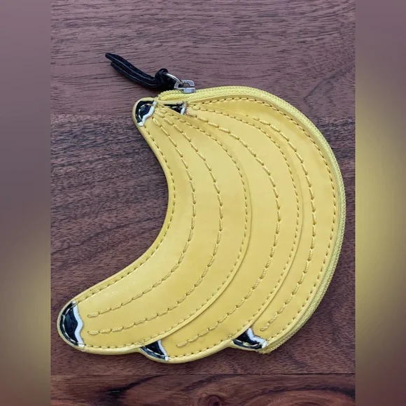 COACH Banana Coin Purse - NWT - CALLOUTS - Picture 2 of 8